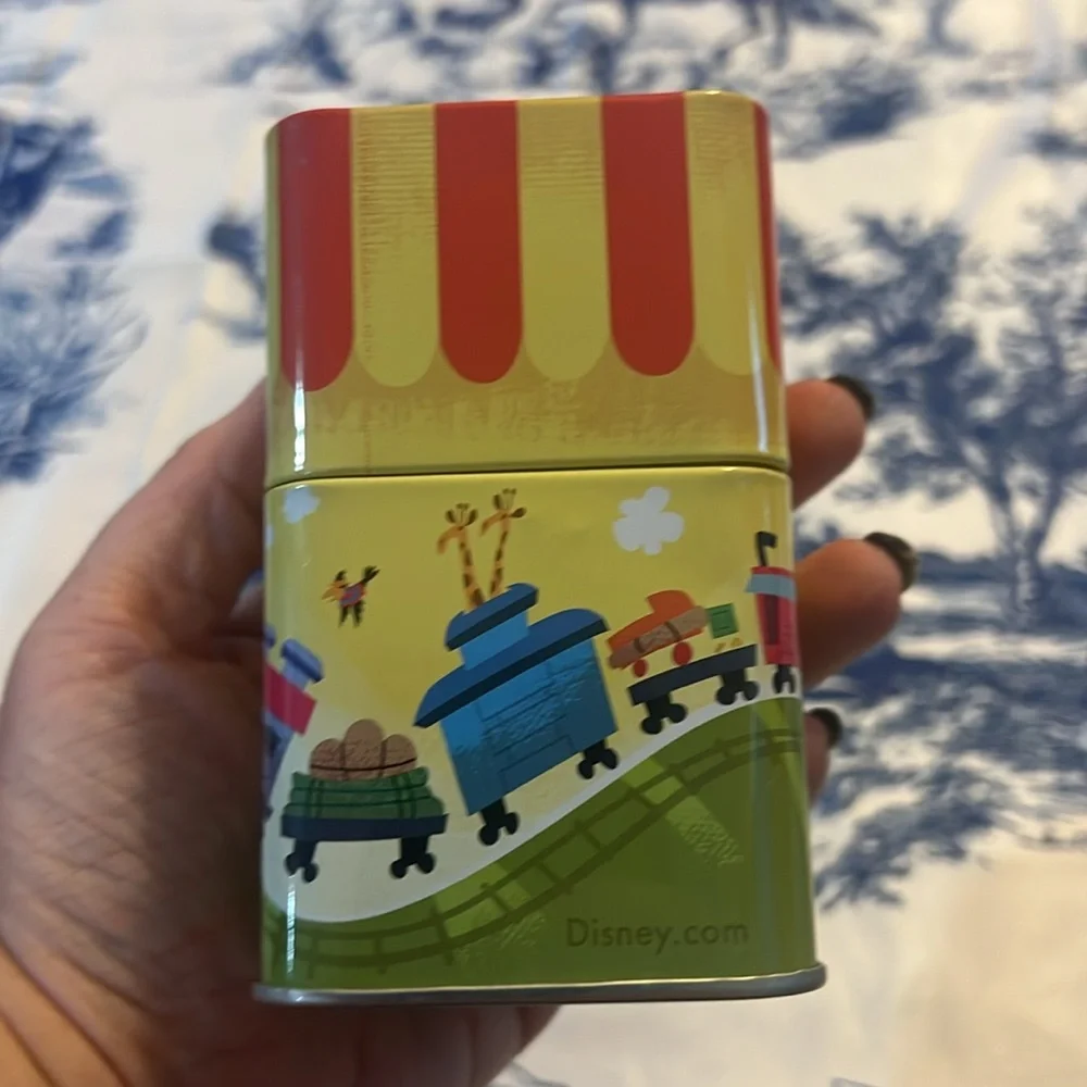 Funko Pop! Mystery Mini Disney Treasures Hot Topic Exclusive Dumbo Tin Only